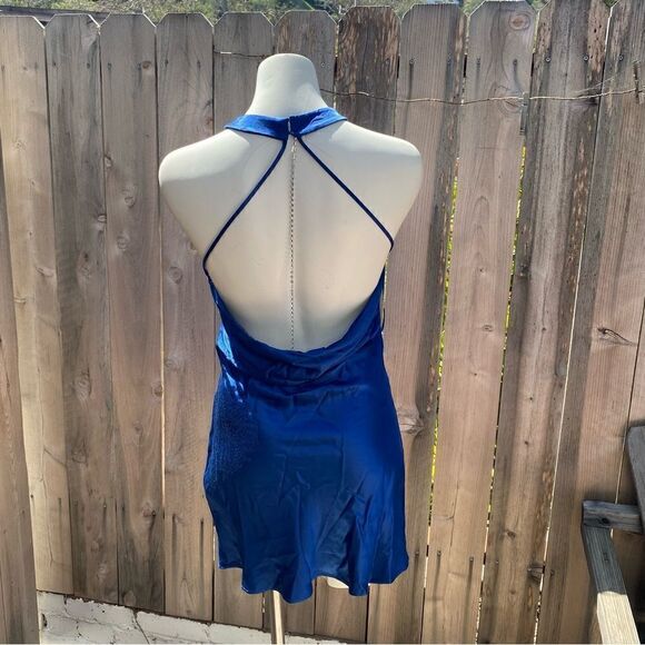 Zara bloggers favorite Blue Satin Effect Jewel Chain Mini Dress Size small - Picture 16 of 16